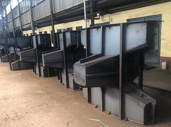 混凝土扭王字模具