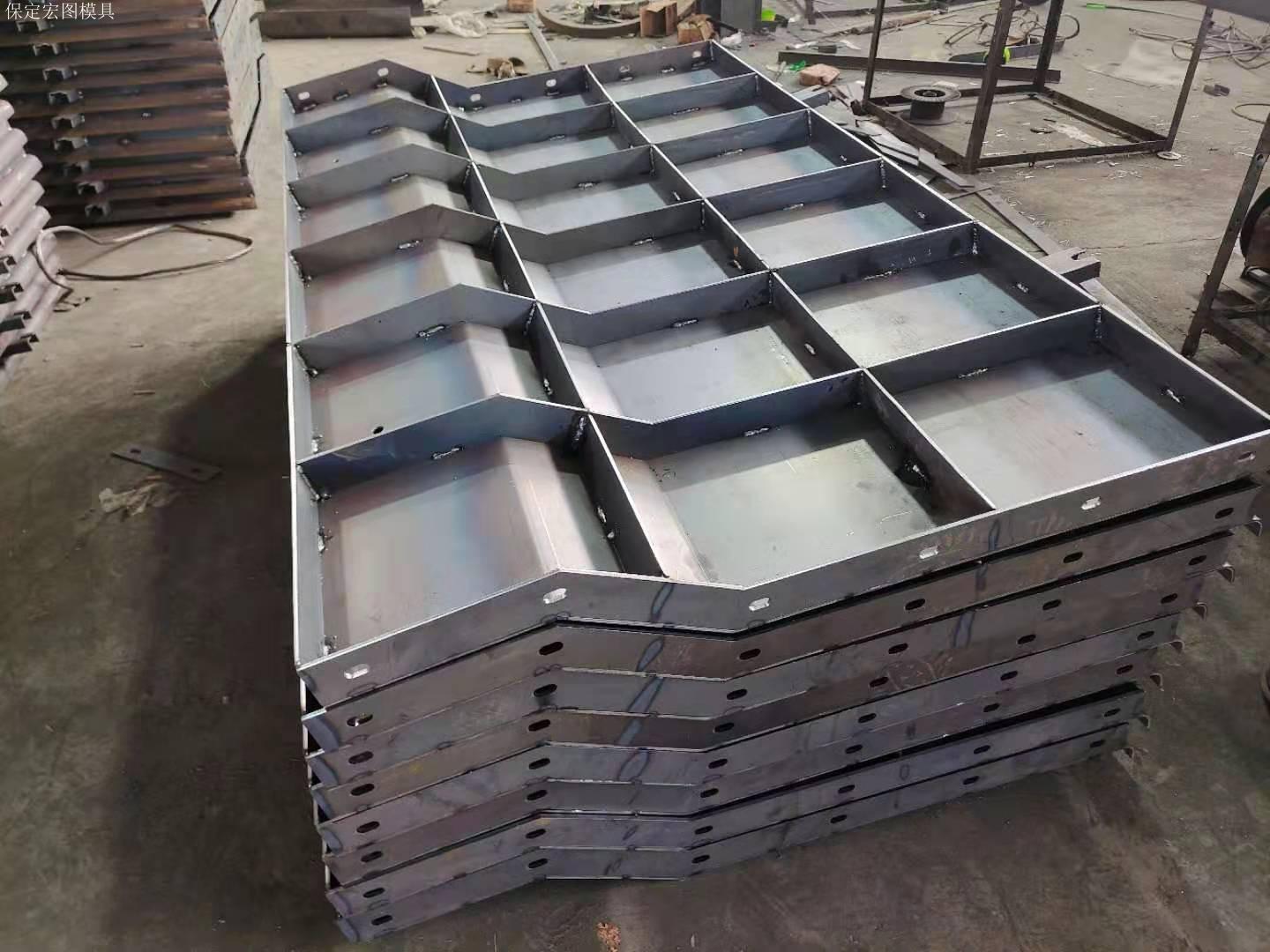 现浇防撞墙钢模具 现浇防撞墙钢模具