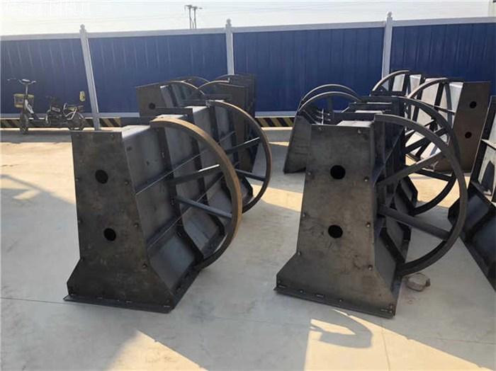 预制隔离墩钢模具 预制隔离墩钢模具